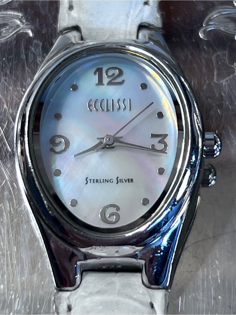 Classic Vintage  Sterling Silver, Mother of Pearl dial watch - Ecclissi